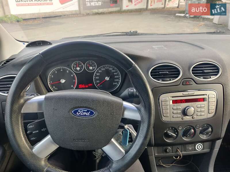 Хэтчбек Ford Focus 2007 в Киеве