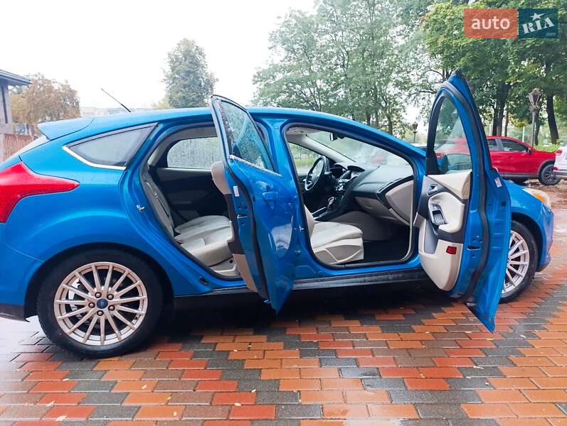 Хэтчбек Ford Focus 2012 в Звягеле