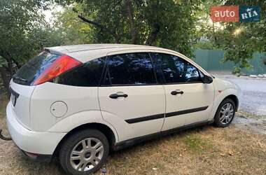 Хэтчбек Ford Focus 1999 в Лубнах