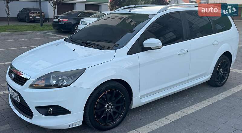 Универсал Ford Focus 2010 в Ивано-Франковске