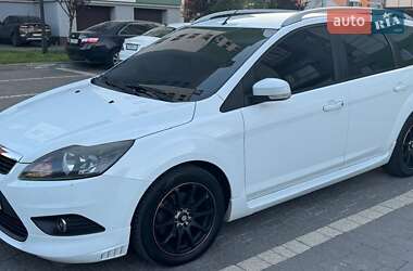 Универсал Ford Focus 2010 в 