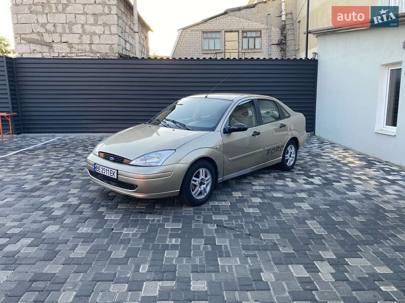 Седан Ford Focus 2001 в 