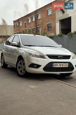 Хэтчбек Ford Focus 2010 в 