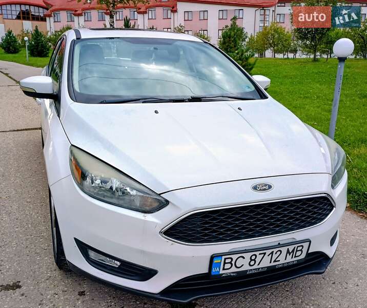 Седан Ford Focus 2015 в Львові