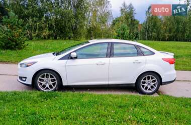 Седан Ford Focus 2015 в 