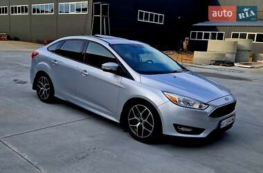 Седан Ford Focus 2015 в 