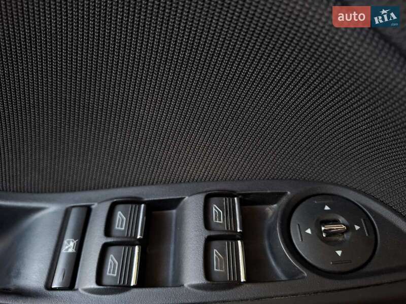 Универсал Ford Focus 2014 в Николаеве фото 32 Универсал Ford Focus 2014 в Николаеве