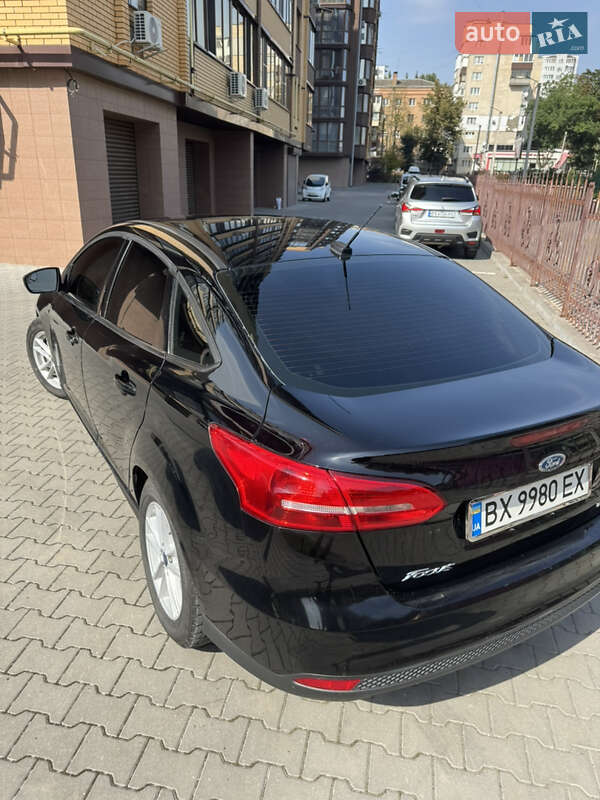 Седан Ford Focus 2018 в 