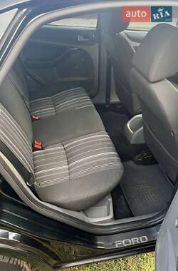Седан Ford Focus 2008 в 