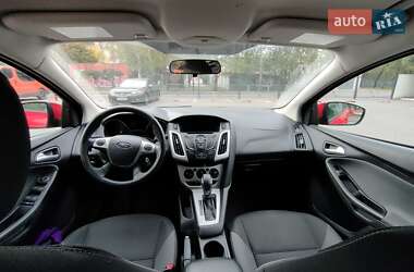 Хэтчбек Ford Focus 2014 в 