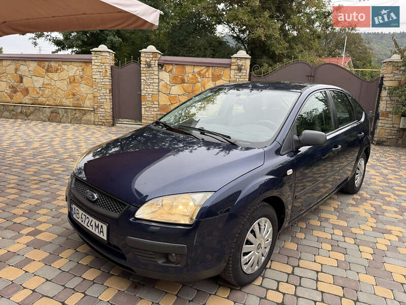 Хэтчбек Ford Focus 2006 в 