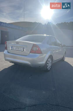 Седан Ford Focus 2010 в 
