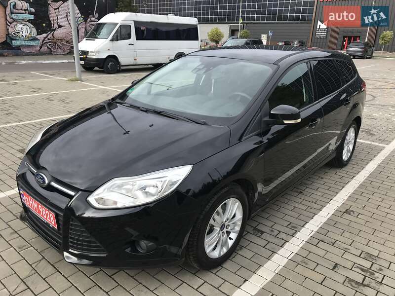 Универсал Ford Focus 2011 в Луцке