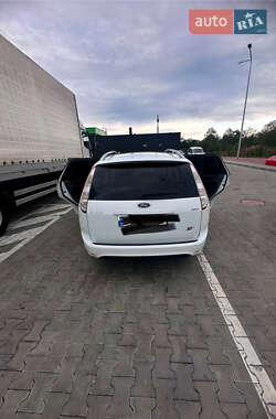Універсал Ford Focus 2010 в 