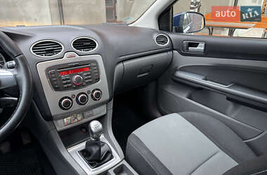 Универсал Ford Focus 2010 в 