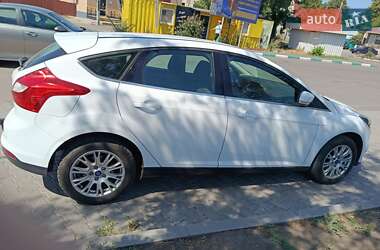 Хетчбек Ford Focus 2011 в 