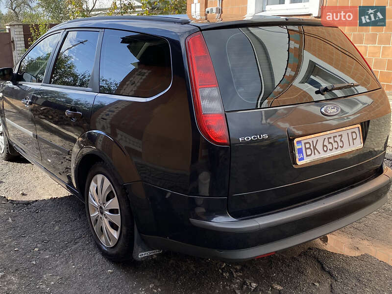 Универсал Ford Focus 2007 в Полонном