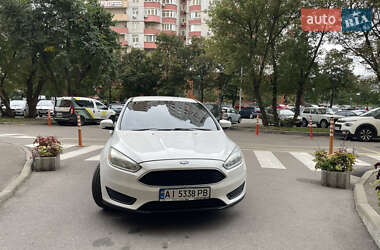 Хэтчбек Ford Focus 2015 в 