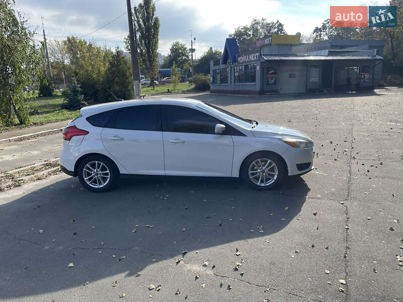 Хэтчбек Ford Focus 2015 в Киеве