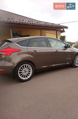 Хэтчбек Ford Focus 2018 в 