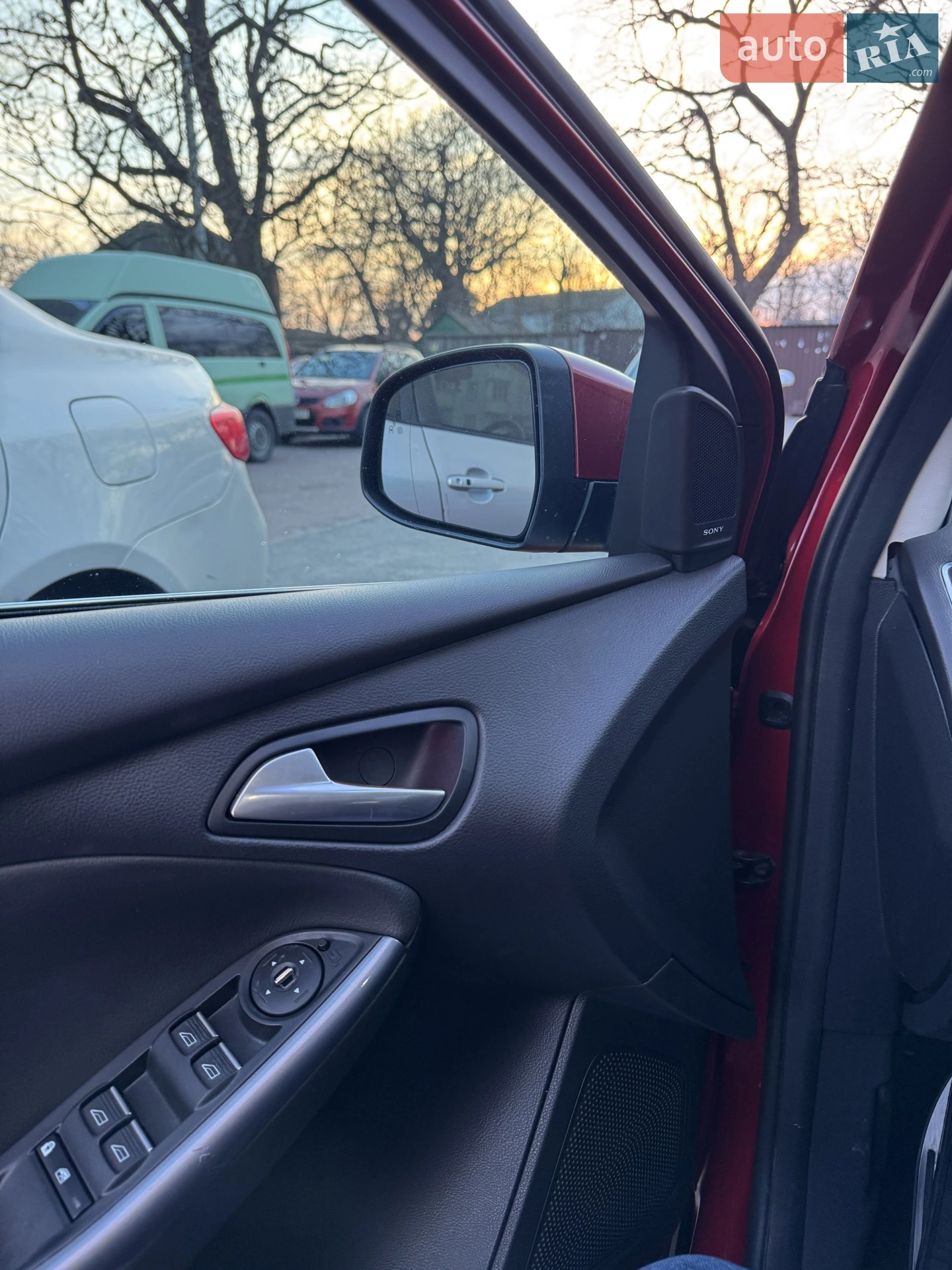 2011 Ford Focus - мініатюра 9