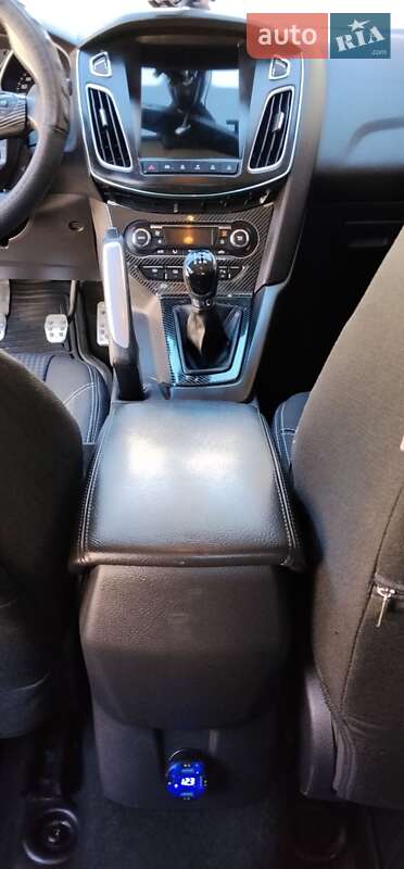 Седан Ford Focus 2012 в Полтаве