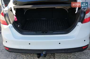 Седан Ford Focus 2012 в 