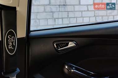 Седан Ford Focus 2012 в 