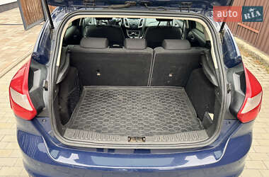 Хэтчбек Ford Focus 2013 в 