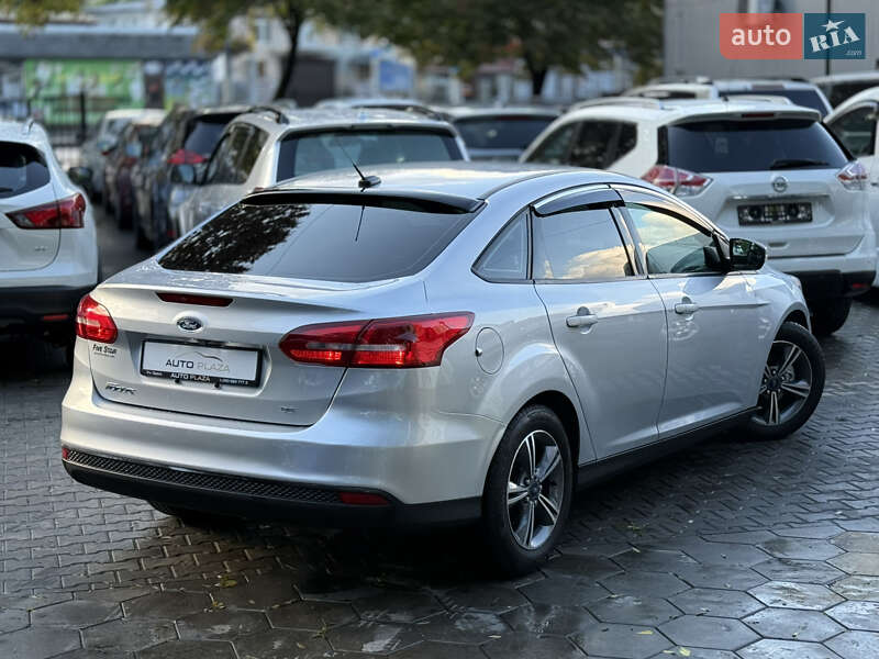 Седан Ford Focus 2017 в Одессе