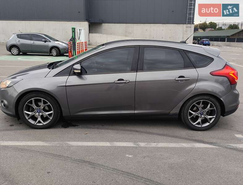 Хэтчбек Ford Focus 2013 в Ирпене