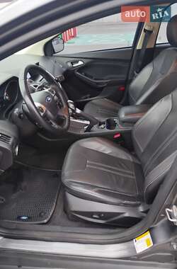 Хетчбек Ford Focus 2013 в 