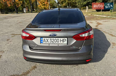 Седан Ford Focus 2013 в 