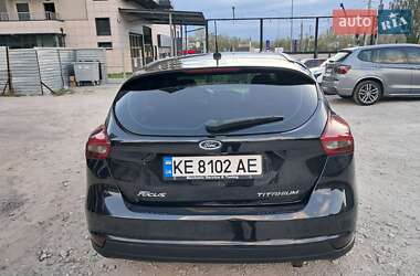 Хэтчбек Ford Focus 2015 в 