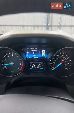 Хэтчбек Ford Focus 2015 в 