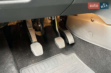 Хэтчбек Ford Focus 2007 в 