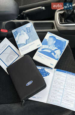 Хэтчбек Ford Focus 2007 в 