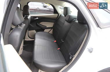 Седан Ford Focus 2016 в 