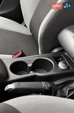 Седан Ford Focus 2012 в 