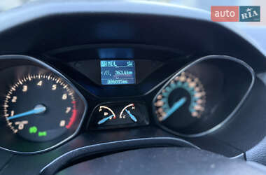 Седан Ford Focus 2011 в 