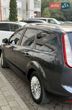 Универсал Ford Focus 2009 в 