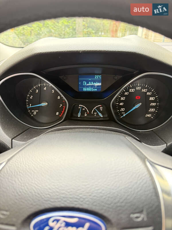 Хетчбек Ford Focus 2012 в Сумах