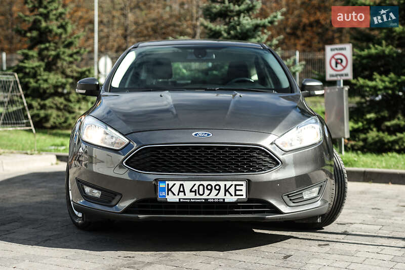 Хэтчбек Ford Focus 2015 в Львове