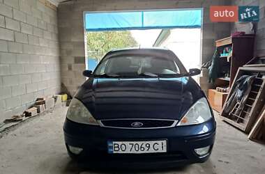 Хэтчбек Ford Focus 2002 в 