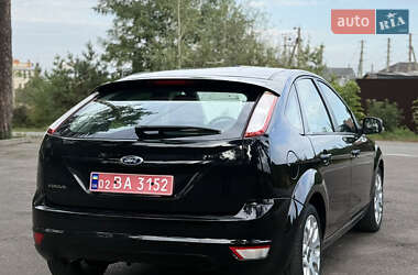 Хэтчбек Ford Focus 2009 в 