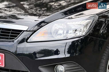 Хэтчбек Ford Focus 2009 в 