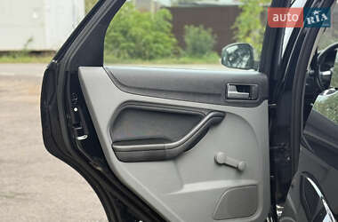 Хэтчбек Ford Focus 2009 в 