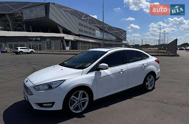 Седан Ford Focus 2015 в Львове