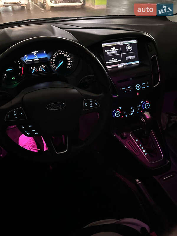 Седан Ford Focus 2015 в Львове
