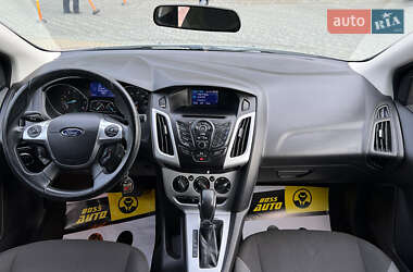 Седан Ford Focus 2012 в 